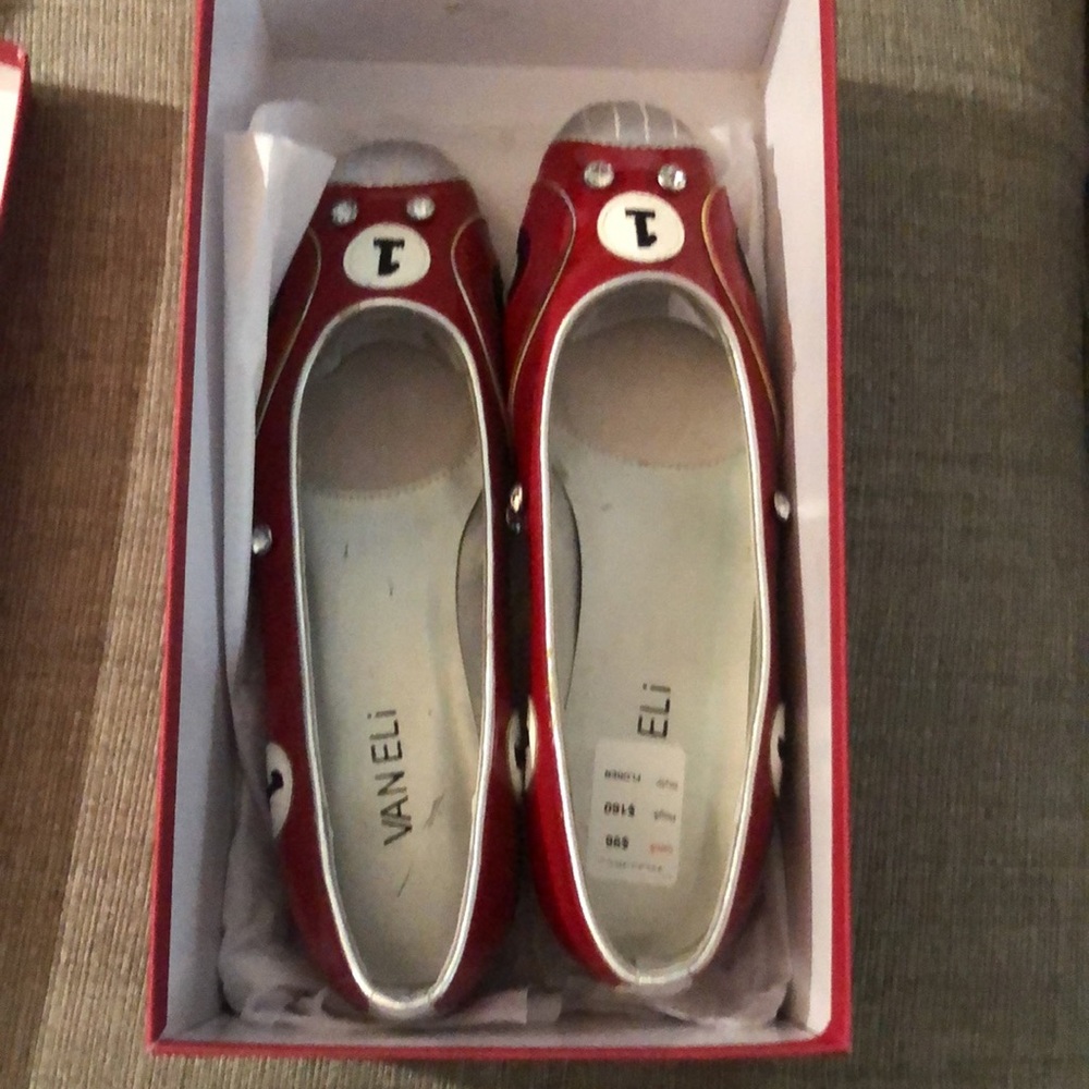 Vanelli Red Patent shoe